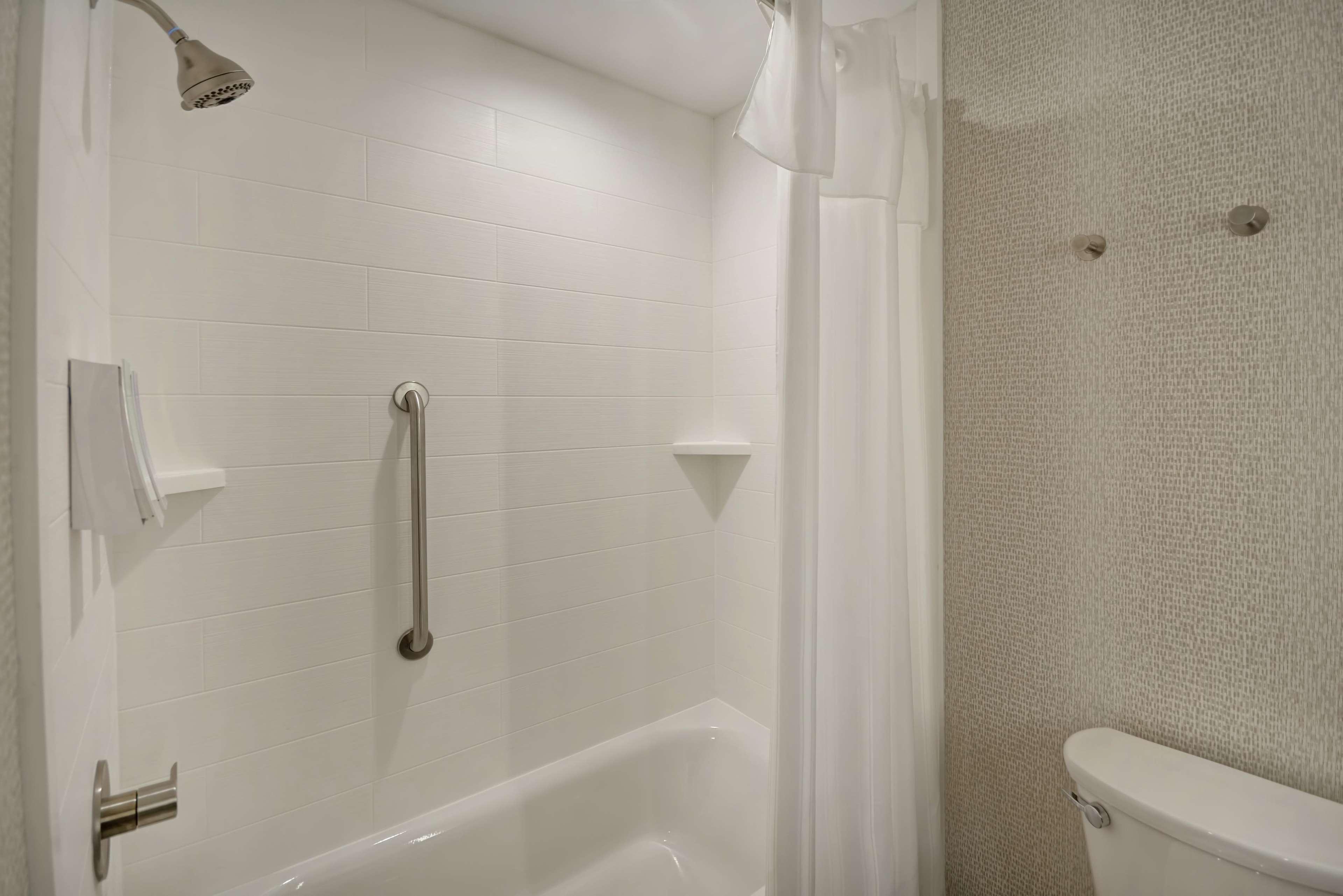 Home2 Suites Houston Westchase Exterior photo