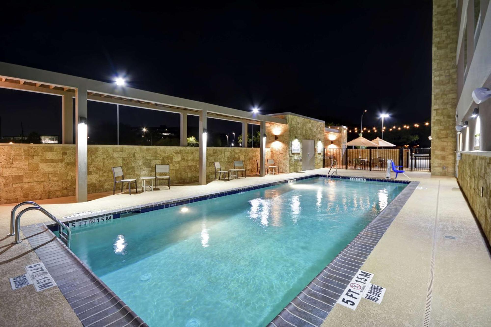 Home2 Suites Houston Westchase Exterior photo