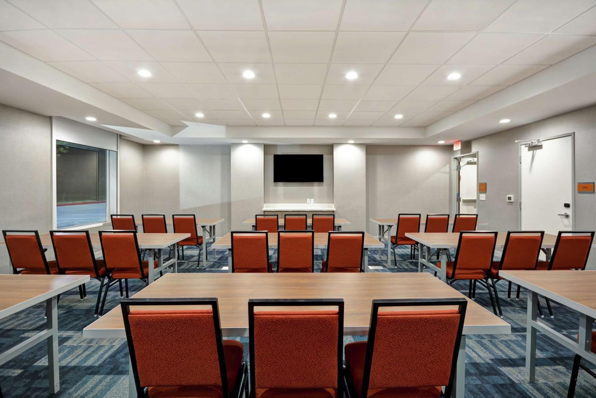 Home2 Suites Houston Westchase Exterior photo